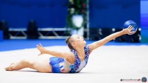 aa q ramonatxo lily fra sfe05745 copia simone ferraro ph